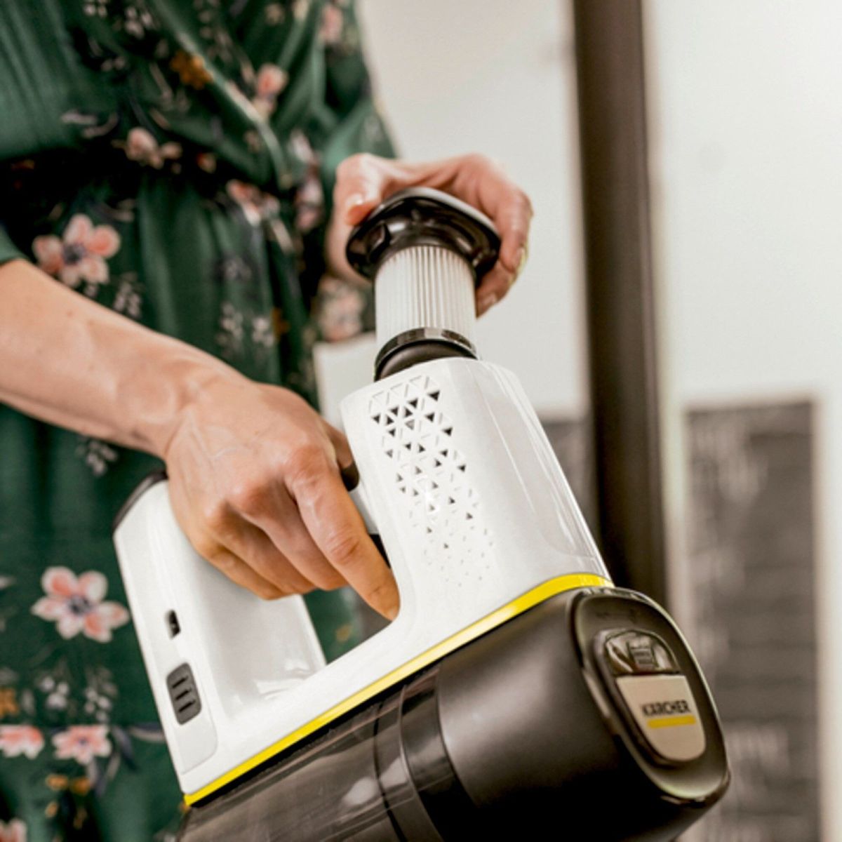 Пилосос Karcher VC 6 Cordless ourFamily (1.198-670.0)