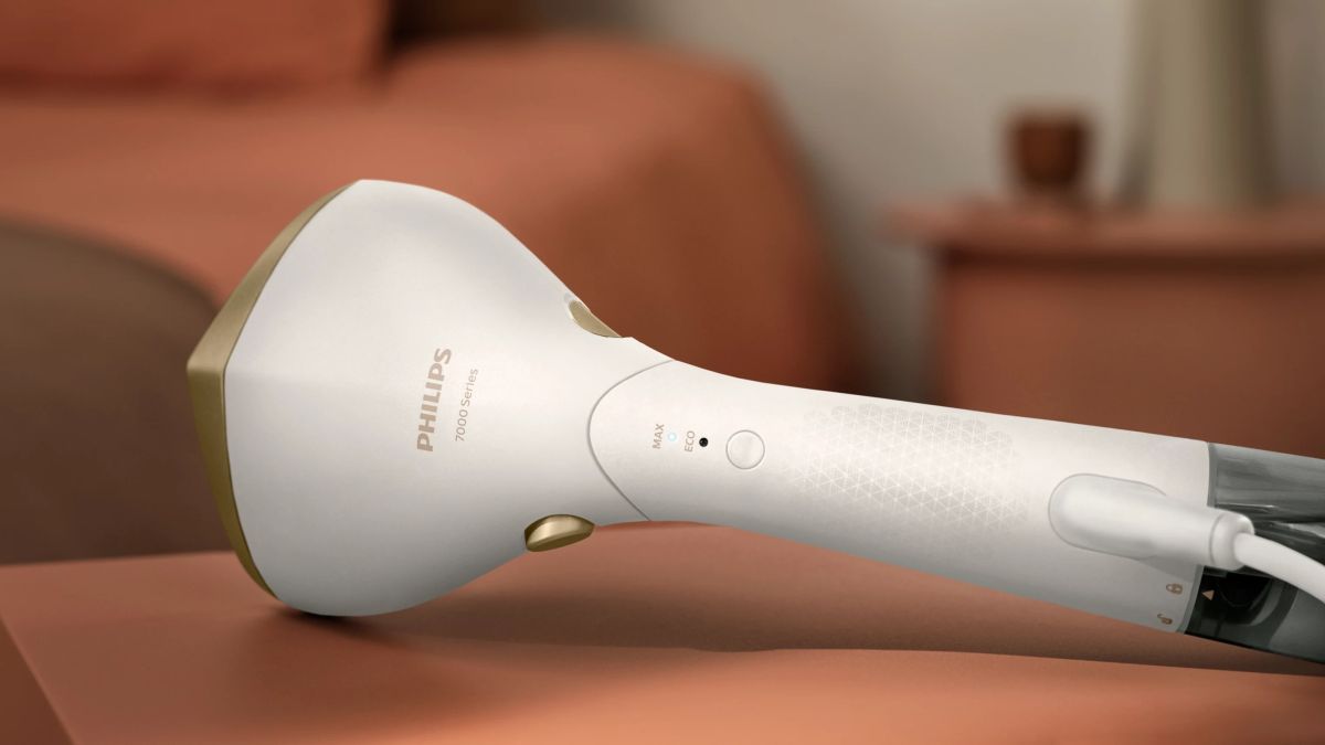 Відпарювач для одягу Philips STH7030/10